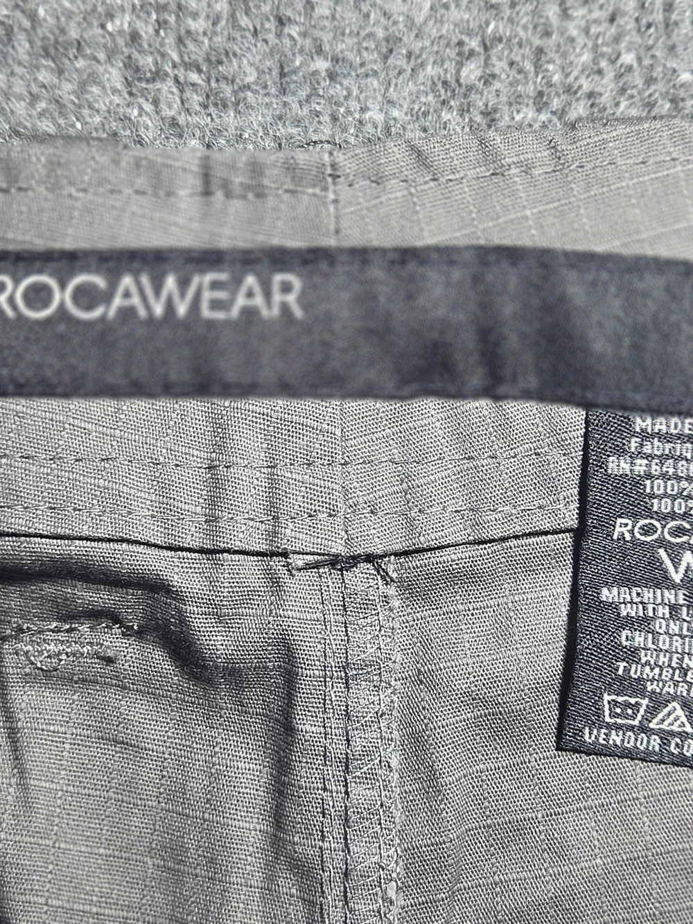 Rocawear Men's Size 48 Gray Ripstop Belted Cargo Shorts Y2K Streetwear